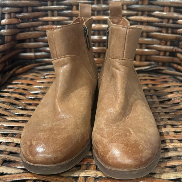 Lucky Brand Prenma Ankle Boot Women's Topanga Tan Leather
Bootie Size 8 - Picture 2 of 11